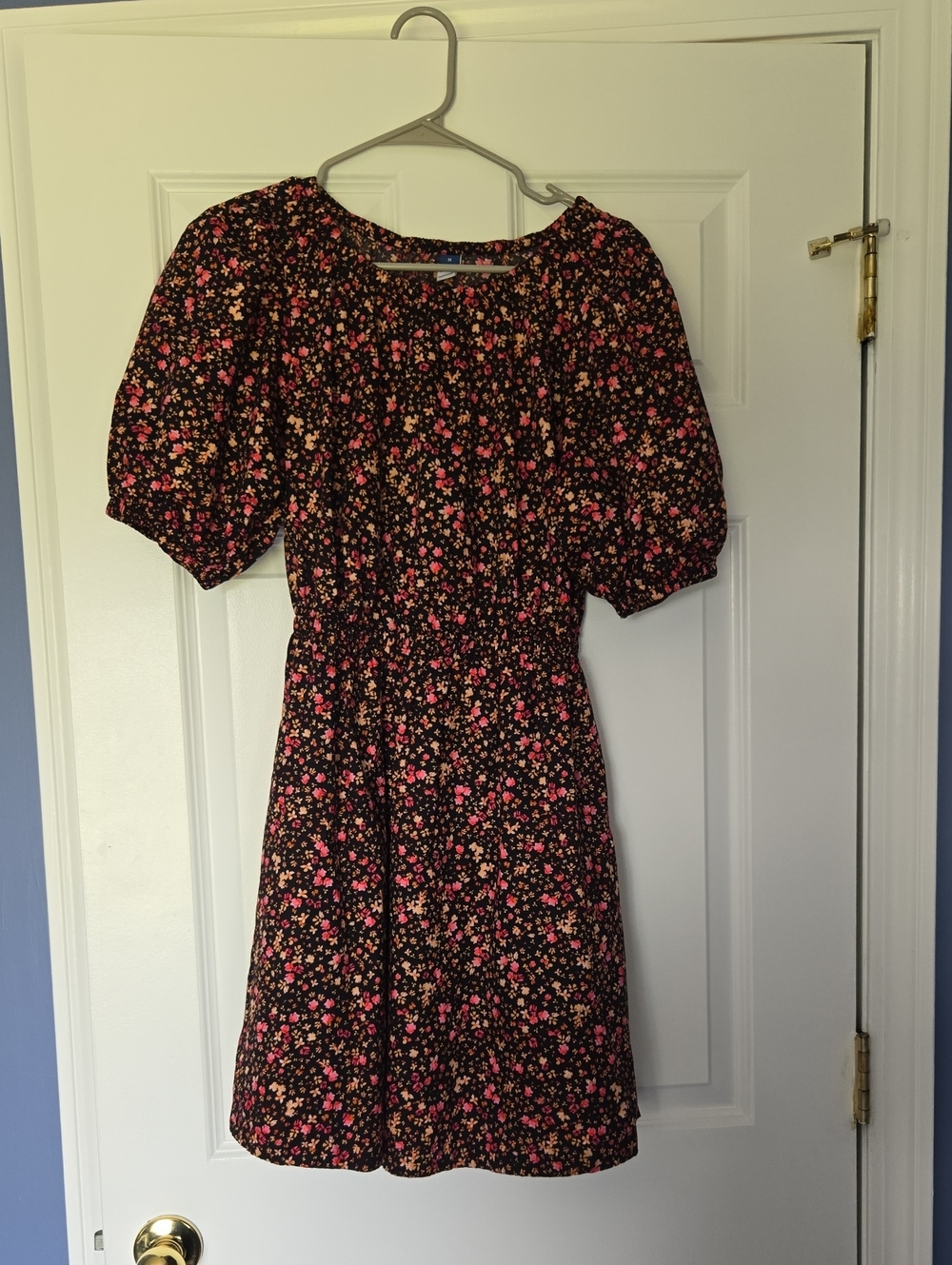 Old Navy Black Floral Puff-Sleeve Mini Dress